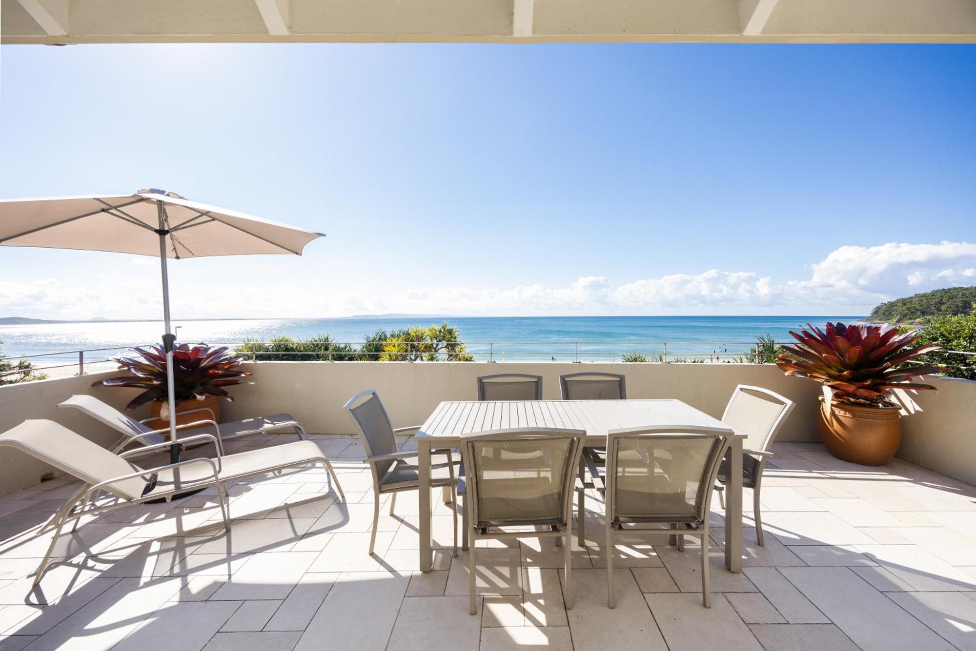 Portofino 7 Beachfront Penthouse Apartment Noosa Heads Exterior photo