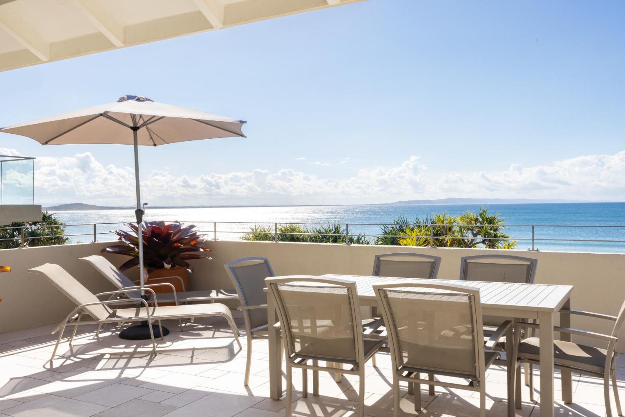 Portofino 7 Beachfront Penthouse Apartment Noosa Heads Exterior photo